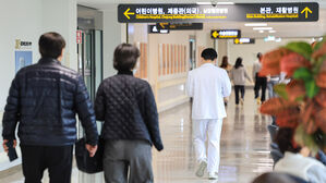 온라인에 이름 가린 공보의 파견 현황 문건&hellip;경찰 내사