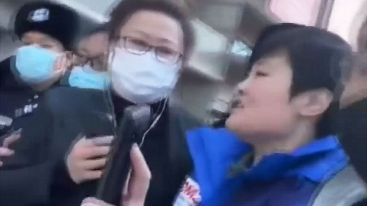 중국, 언론 취재 활동 제한하는 모습