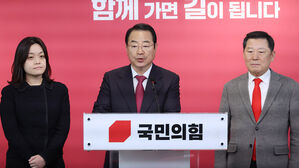 도태우 안고 가려던 국민의힘, 추가 막말 논란 터지자 결국 공천 취소