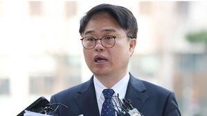 [단독] 의협, 복지장관 공수처 고발 '맞불'&hellip;"업무명령 남발"