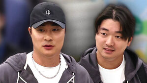 샌디에이고 선수단 입국&hellip;김하성 "기분 좋네요"