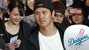 LA 다저스&middot;샌디에이고 입국&hellip;오타니 신부랑 함께
