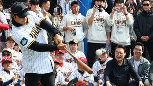 윤 대통령, 김하성에게 "게임 할 때 보는데 너무 잘해"