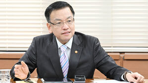 최상목 "물가 엄중&hellip;모든 직원 '물가 지킴이' 돼야"