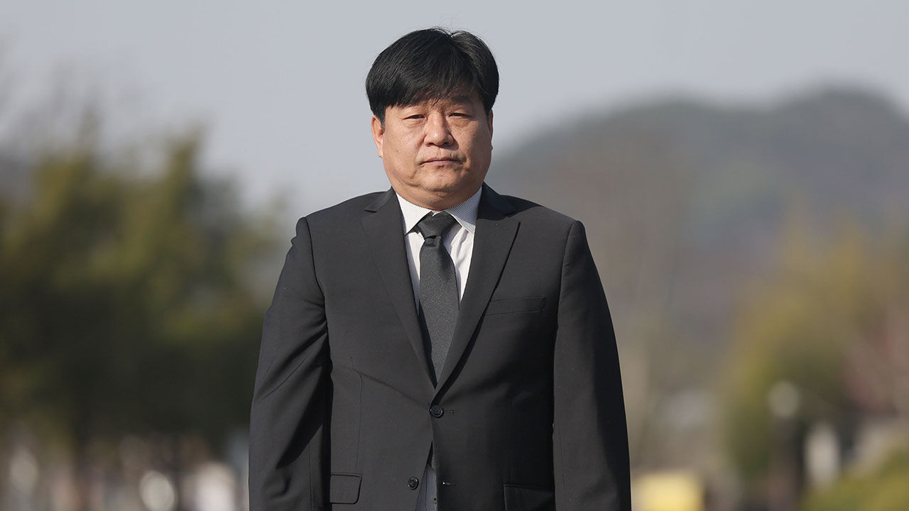 봉하마을 찾은 양문석 경기 안산갑 후보 (사진=연합뉴스)
