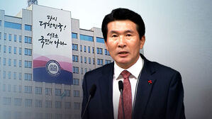 윤 대통령, '흉기 테러 언급' 황상무 시민사회수석 사의 수용