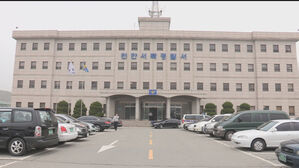 천안 도심서 지인 폭행&middot;납치 30대 2명, 고속도로에서 긴급체포