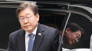 다시 재판 출석한 이재명 "제가 없더라도 아무 지장 없다"