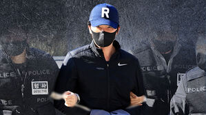 '마약 투약 혐의' 오재원 구속&hellip;"안경통에 마약 숨기고 토치로 주사기&middot;솜 태워 증거 인멸"