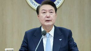 윤 대통령 "대화에 나서주길&hellip;전공의 복귀 설득해달라"