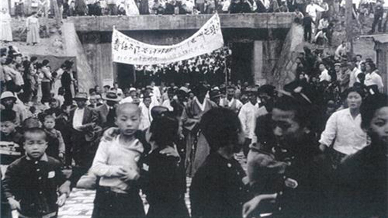 3·15 의거 당시 행진하는 시위대