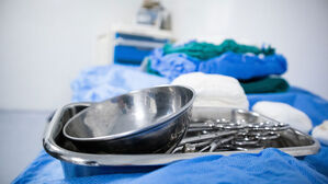 병원 시술 뒤 계속 출혈&hellip;몸속 '거즈' 나왔는데 "무혐의"