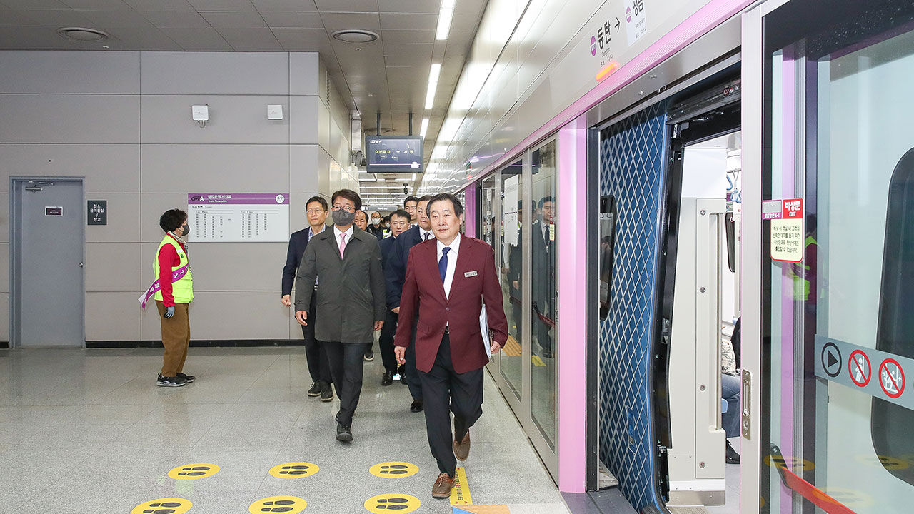 동탄역 현장 점검하는 박상우 국토부 장관