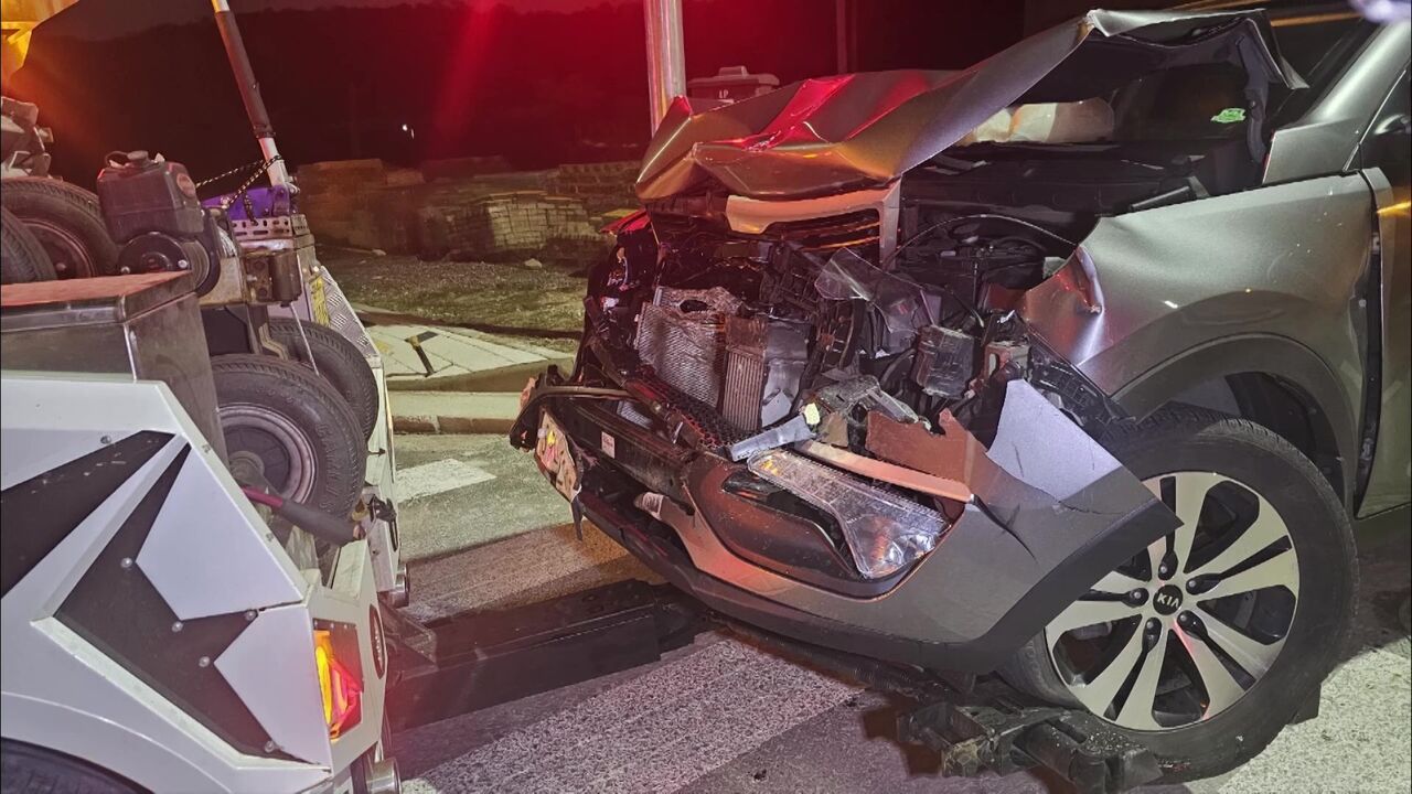 대전 유성구 대정동의 한 교차로에서 SUV 차량 1t 트럭 추돌 (사진=시청자 송영훈)