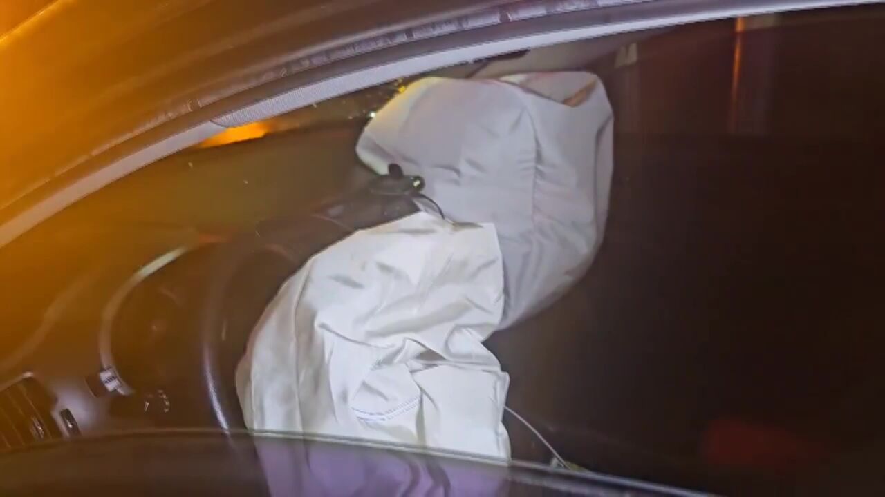 대전 유성구 대정동의 한 교차로에서 SUV 차량 1t 트럭 추돌 (사진=시청자 송영훈)