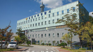 하굣길 초등생 복부 걷어찬 40대 아동학대 입건&hellip;응급 입원 조치