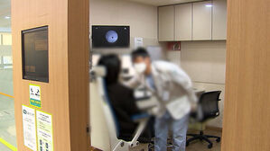 25일부터 의대교수 사표 효력&hellip;진료 재조정 불가피