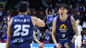 프로농구 KCC, SK에 3연승&hellip;DB와 4강서 격돌