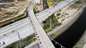 운전하면서 아기 던지고, 본인 극단선택&hellip;집엔 남성 시신