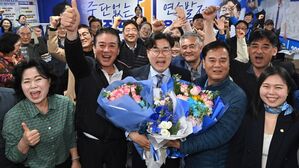 '친명' 박찬대, 원내대표 출마…"강력 투톱으로 임무 완수"