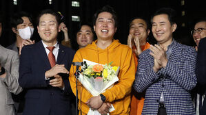 반전 드라마 쓴 이준석, '줄탁동기 정치개혁' 성공할까