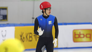 쇼트트랙 황대헌, 태극마크 놓쳤다&hellip;1,000ｍ 준준결승서 탈락