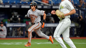 이정후, MLB 통산 1호 도루에 4경기 연속 안타