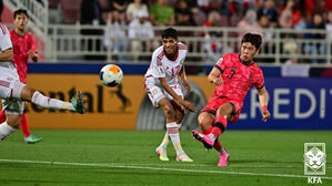 '이영준 극장골' 황선홍호, 올림픽 예선 첫판서 UAE 제압