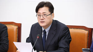 홍익표 "법사위&middot;운영위 꼭 민주당이 가져야&hellip;그게 총선 민심"