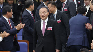 국민의힘, 참패 일주일째 혼돈&hellip;"정신 못 차려" "할 일 하는 중"