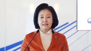박영선 "협치 긴요&hellip;사회는 마주보고 달리는 열차"