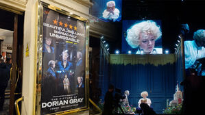 보톡스 맞고 셀카 필터 쓰는 '도리언 그레이'&hellip;내가 본 건 무엇이었나 [스프]