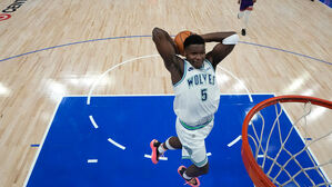 '돌풍의 팀' 미네소타, NBA 8강 PO 1차전서 피닉스에 승리