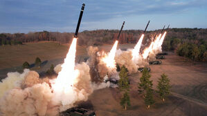 북, 초대형방사포 동원 첫 핵반격 가상전술훈련