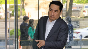 '조민 포르쉐' 강용석 등 항소심도 무죄&hellip;"명예훼손 안돼"