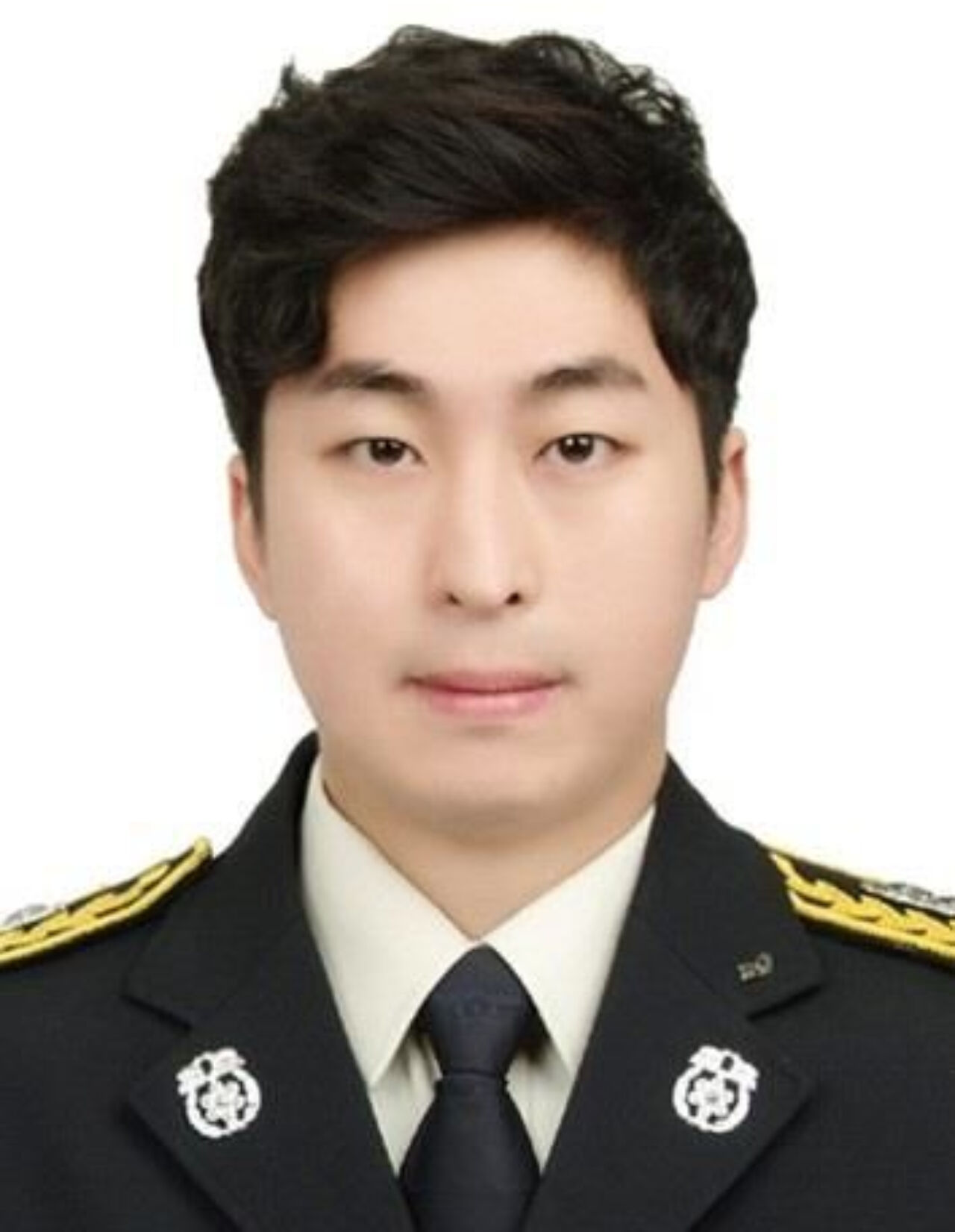 23일 오전 4시 반쯤 대구 서구 평리동 한 빌라에서 발생한 화재에서 주민 대피 도운 이민형 소방교. 