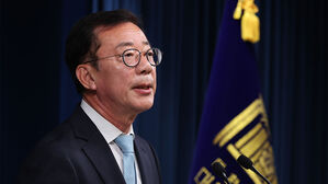 대통령실 "의제 사전 조율 &middot; 합의 없이 영수회담 빨리 개최하자"