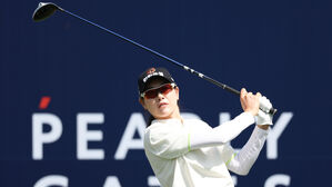 이정민, KLPGA 챔피언십 3R 단독 선두&hellip;'홀인원'까지