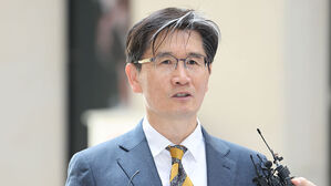 [단독] 오동운, 판사 시절 국회의원 후보에 정치 후원금&hellip;직업란엔 '자영업'