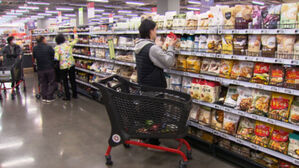 4월 소비자물가 2.1% 상승&hellip;가공식품 4.1% '껑충'