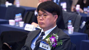임현택 신임 의협 회장 취임&hellip;'범의료계 협의체' 논의 예정