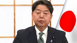 일본 "북한 ICBM급 미사일, 비행시간 최장&hellip;사거리 1만 5천㎞ 넘을 듯"