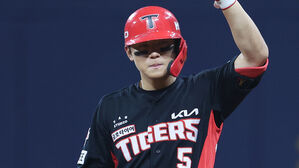 '10홈런-10도루' 김도영, 프로야구 2024시즌 첫 월간 MVP