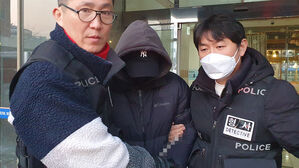 경복궁 담장 낙서 모방범 징역 3년 구형&hellip;"죄질 중대"