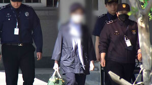 윤 대통령 장모 오늘 가석방 출소&hellip;질문에 묵묵부답