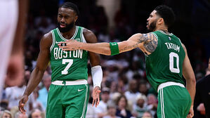 '테이텀 33점' NBA 보스턴, 동부 콘퍼런스 파이널행 눈앞
