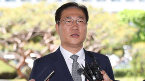 법무장관, 검찰 인사 대통령실 개입설에 "장관 무시하는 말"