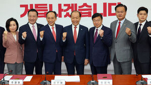황우여 "5&middot;18정신은 우리 자산&hellip;소중히 계승&middot;발전시킬 것"