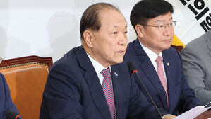 황우여 "젊은 세대 어깨 가볍게 하는 연금개혁해야"