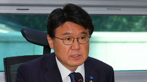 황운하 "'울산시장 선거개입'은 검찰 조작&hellip;없는 사건 만들어"